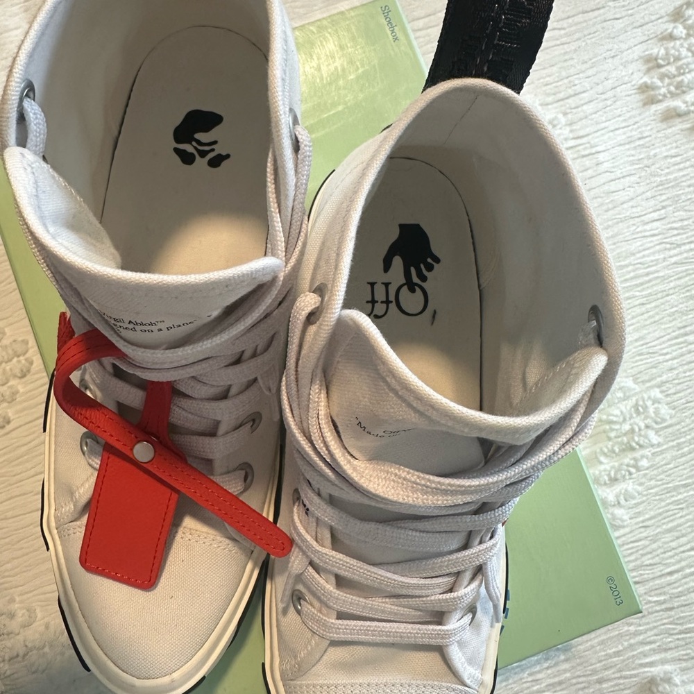 Off-White Red and White Sneakers - Picture 12 of 15